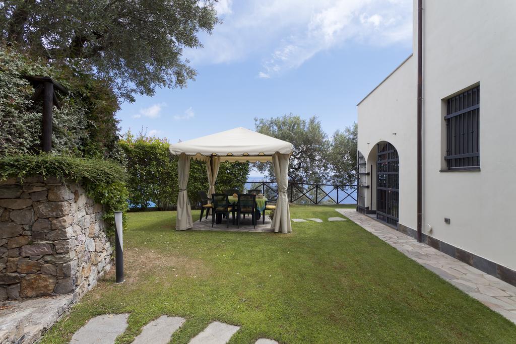 Villa Degli Ulivi B&B Фінале-Лігуре Екстер'єр фото