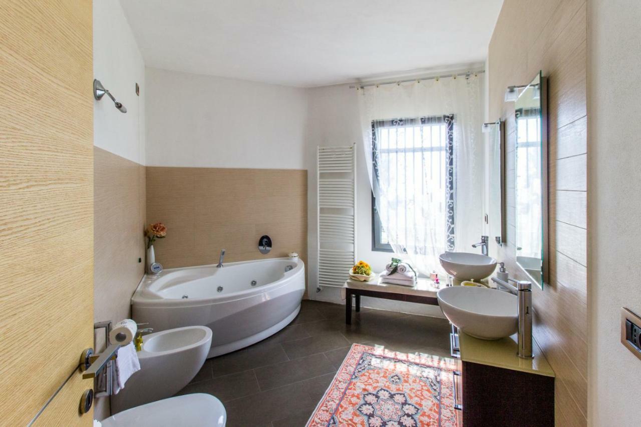 Villa Degli Ulivi B&B Фінале-Лігуре Екстер'єр фото